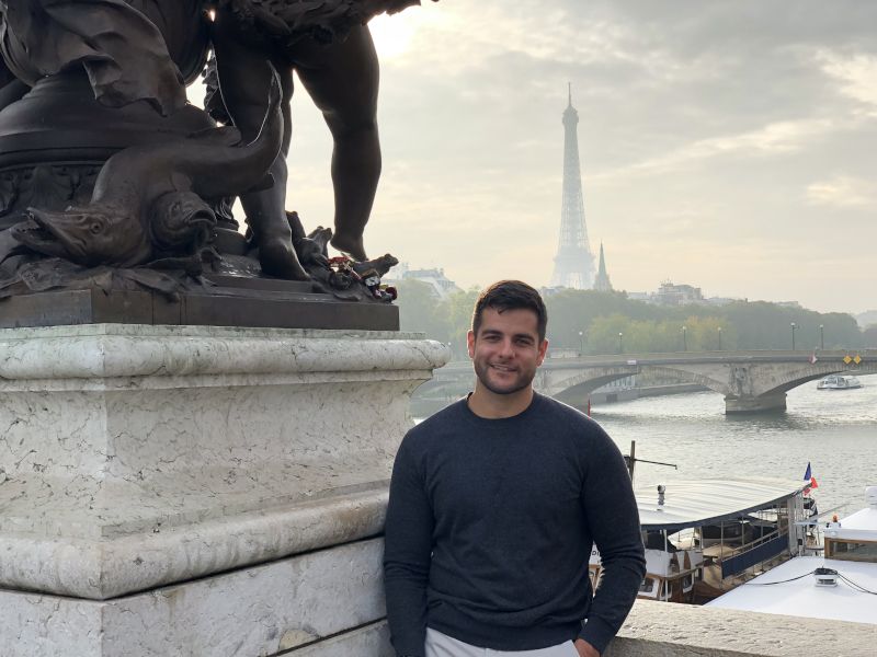 Nik in Paris